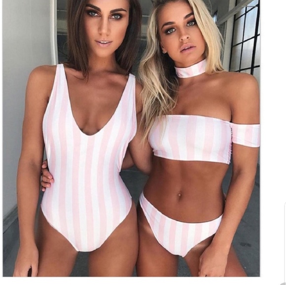 BOGO 1\2 OFF Pink&White Striped Bikini With Choker - Picture 2 of 8